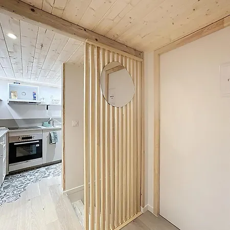 Guest house Fleurie - Centre - Et Salle De Bain Wc Privee - Cuisine Partagee Anse